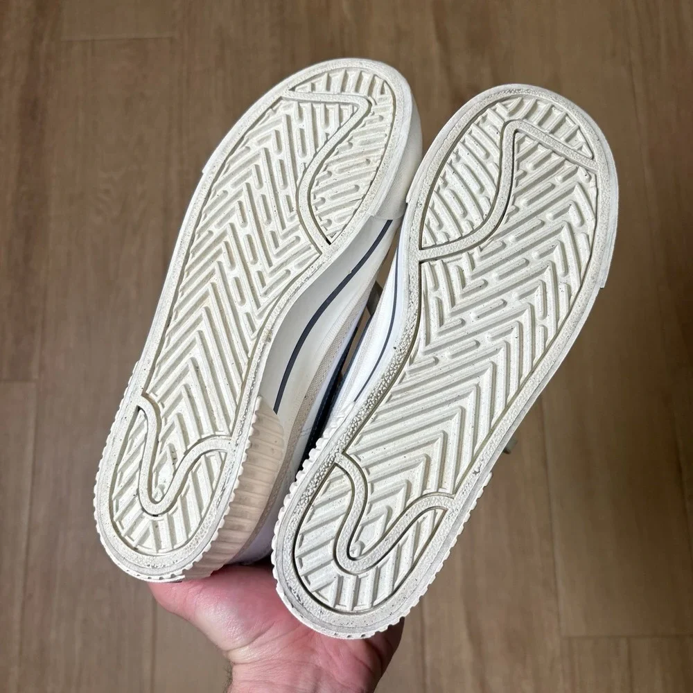 Nike court legacy